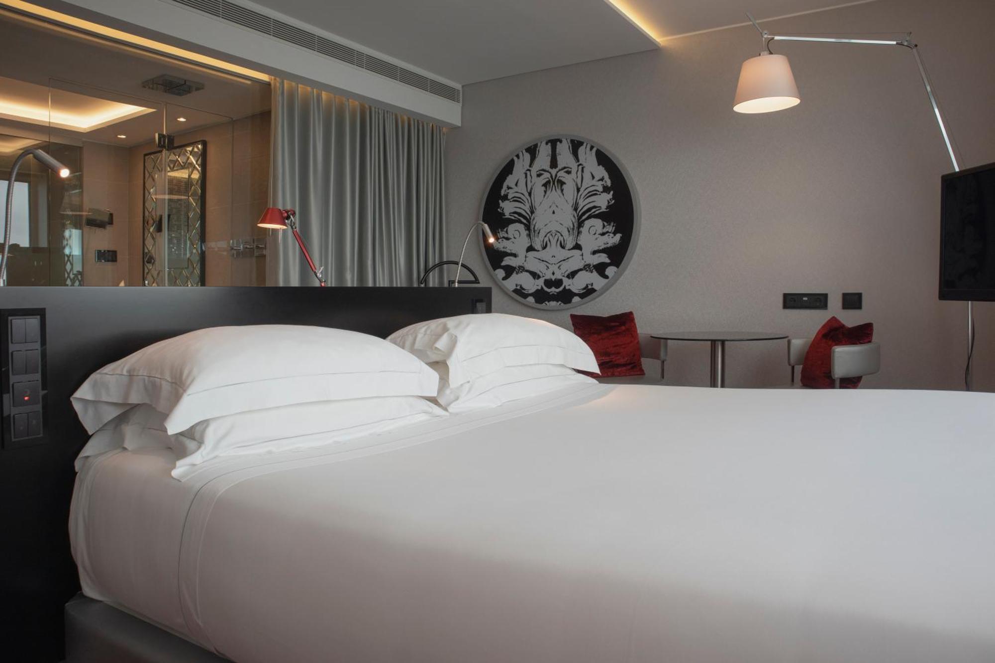 米瑞亚德sana酒店 Lisboa 客房 照片 A room at the hotel